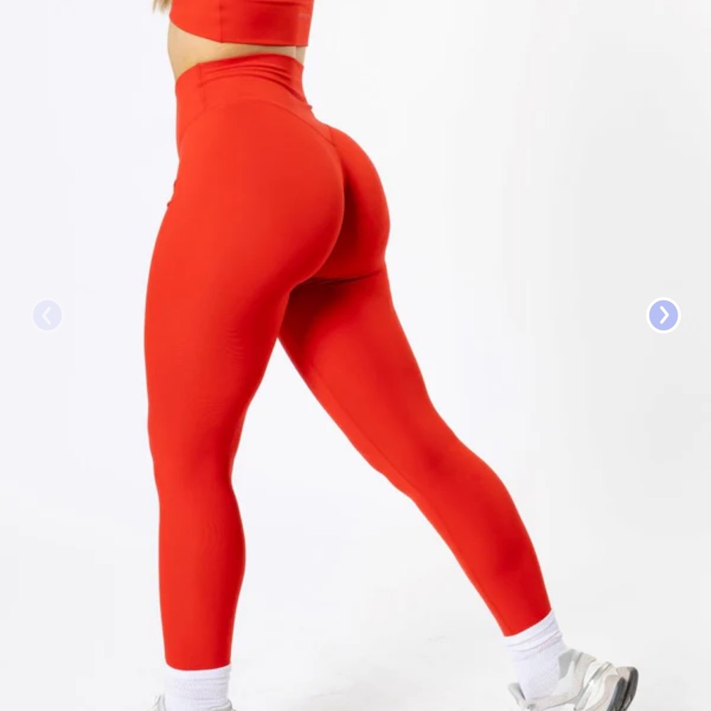 NWOT Paragon Reluna Leggings